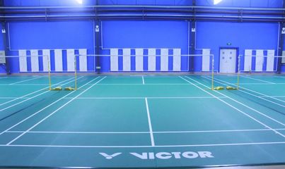 東北虎體育中心羽毛球場(chǎng)地鋪裝完工 預(yù)約電話85685558
