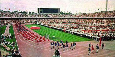 墨西哥 毒梟陰影下的體育場(chǎng)地鋪裝困境